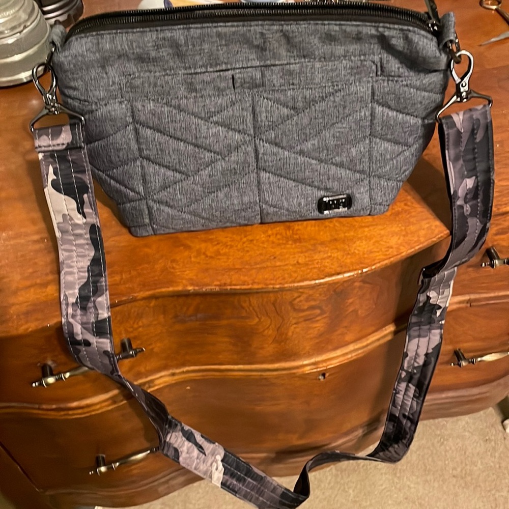 LUG Flare handbag